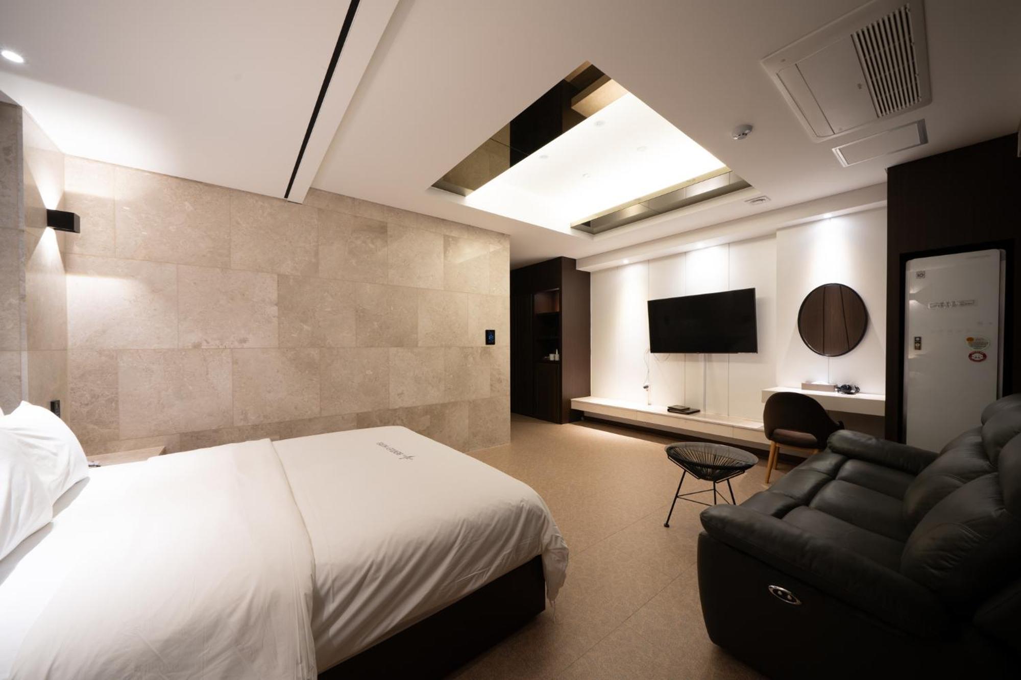 Hotel Artheim Gwangju Metropolitan City Екстериор снимка